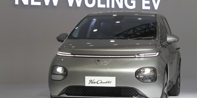 New Cloud EV Hadir di IIMS 2025, ada Varian Lite dan Warna Baru