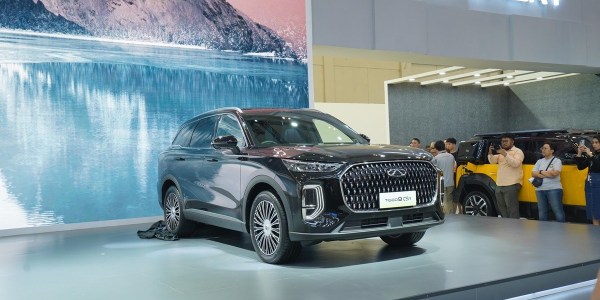 Chery TIGGO 9 CSH Dibanderol Rp 719,9 juta, Modern dan Mewah