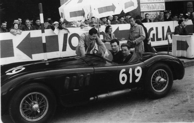 Norman Dewis: Dari Jaguar untuk Jaguar  