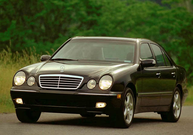 Sekelumit Sejarah Mercedes-Benz 