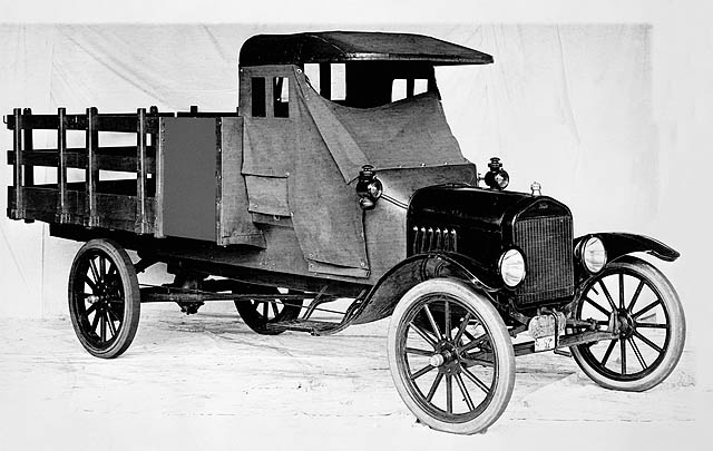 Ford Rayakan 100 Tahun Model Pickup-nya  