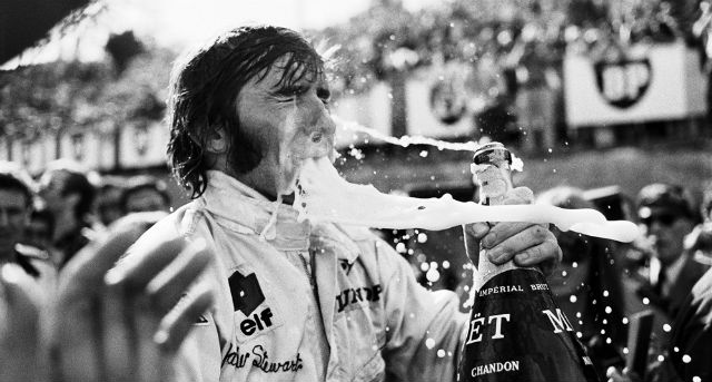 Jackie Stewart: Orang Pertama yang Semburkan Champagne di F1  