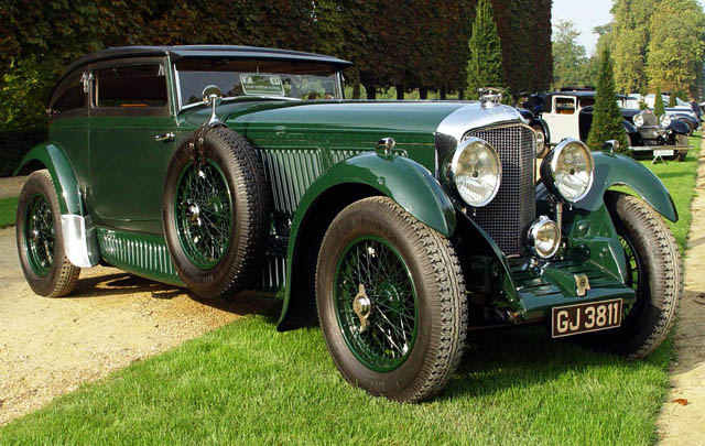 Bentley Speed Six Legendaris Tampil di Retromobile 2015  