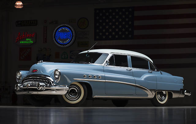 Buick Roadmaster Eks Howard Hughes Siap Dilelang  