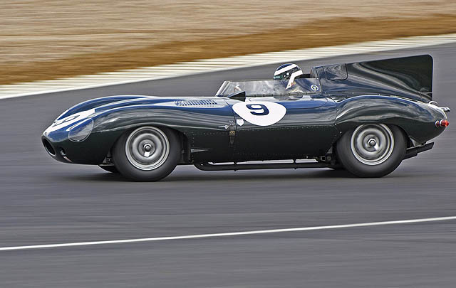 Mengapa Jaguar D-Type Memiliki Sirip Belakang?  