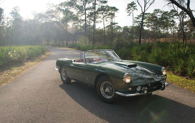 Ferrari 400 Superamerica Super-Langka Dilelang untuk Amal  