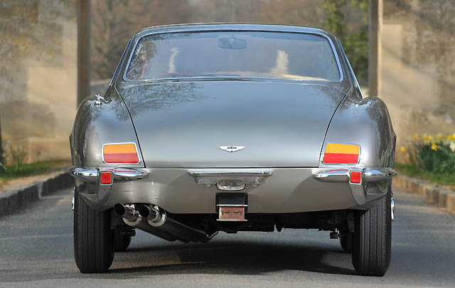 Konsep Retro Unik: Aston Martin Bertone Jet Coupe 1961  