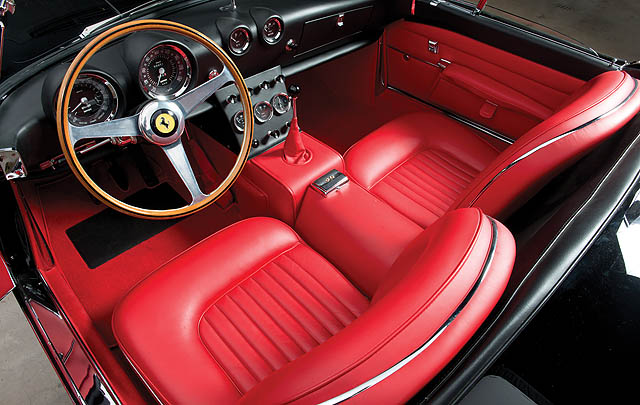 Wow, Ferrari 400 Superamerica Klasik Ini Terjual Rp 99,9 Miliar! 