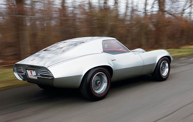 Mobil Konsep Ikonik Pontiac Banshee 1964 Dilelang  