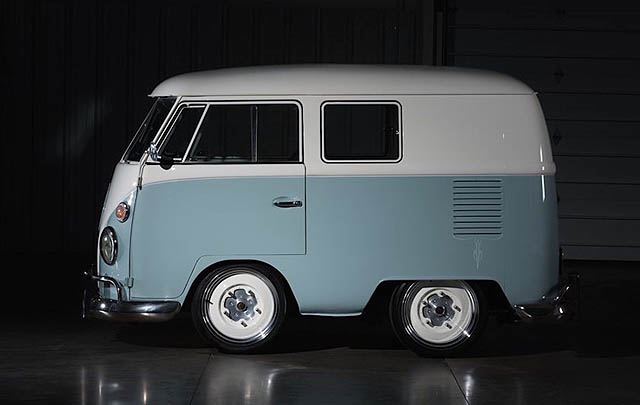 VW Kombi 'Shorty' 1966 Unik Cari Pemilik Baru  