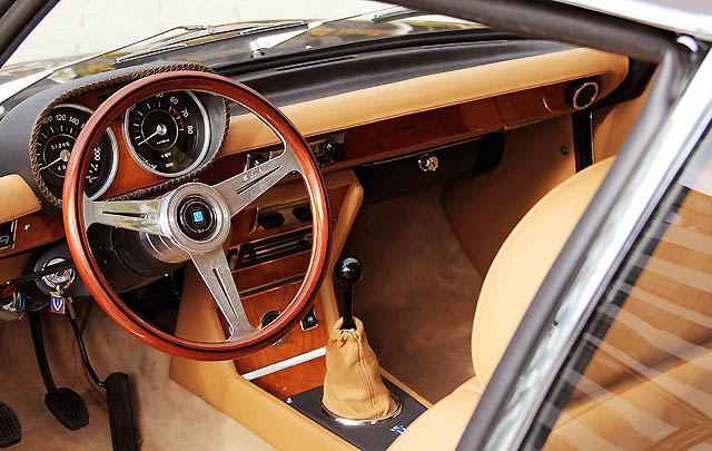 Klasik & Langka: Fiat 125S 'Samantha' by Vignale  