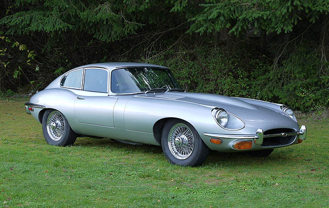 Jaguar XK-E 1970 Ikonik Ini Dilelang Online  