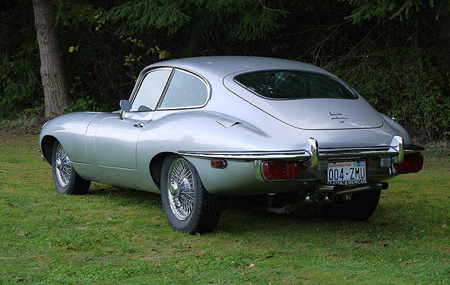 Jaguar XK-E 1970 Ikonik Ini Dilelang Online  