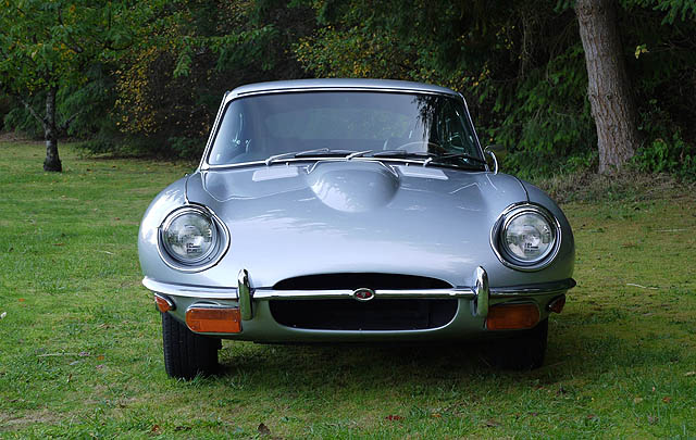 Jaguar XK-E 1970 Ikonik Ini Dilelang Online  