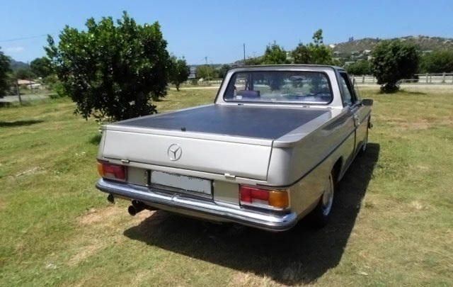 Mercedes 220D Pickup Bermesin Lexus V8 Dijual  