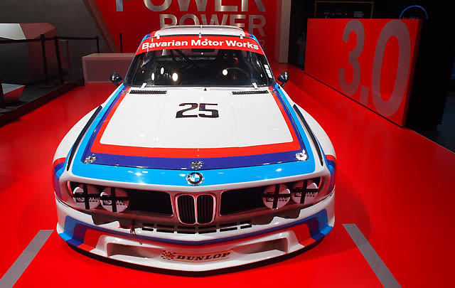 BMW CSL Klasik Ramaikan Detroit Motor Show 2015  