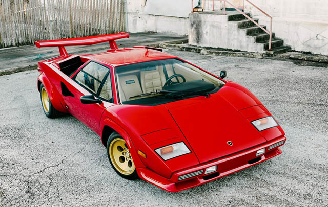 Lamborghini Countach LP500S Langka Segera Dilelang