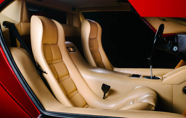 Lamborghini Countach LP500S Langka Segera Dilelang