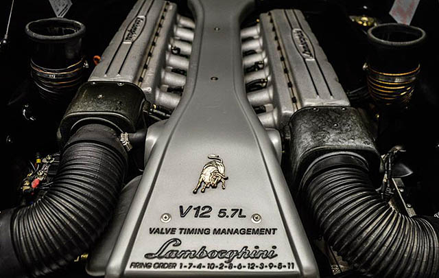 Lamborghini Diablo SV yang Baru Tempuh 1,8 Km Ini Dijual  