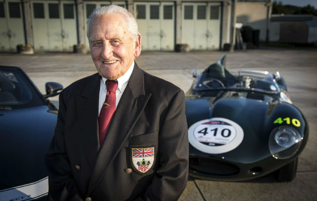 Norman Dewis: Dari Jaguar untuk Jaguar  