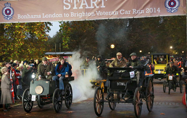 Ratusan Mobil Vintage Padati 'Brighton Veteran Car Run 2014'  