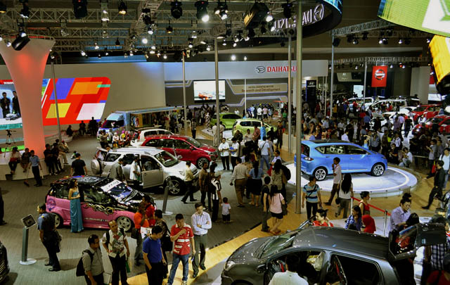 Bertema 'Smart & Safe Mobility', IIMS 2014 Resmi Dibuka  