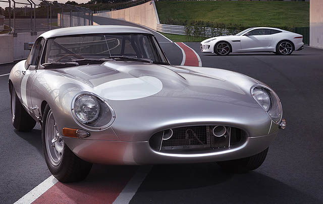 Jaguar Lightweight E-type 'Terlahir Kembali'  