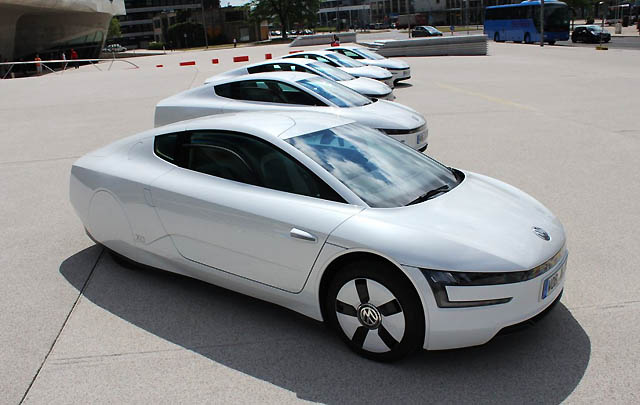 Volkswagen XL1 'Sold Out' di Inggris  