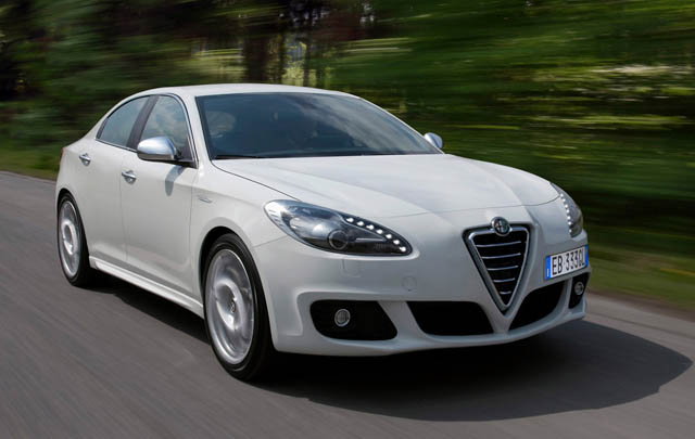 Alfa Romeo Giulia Terbaru Siap Meluncur 2015  