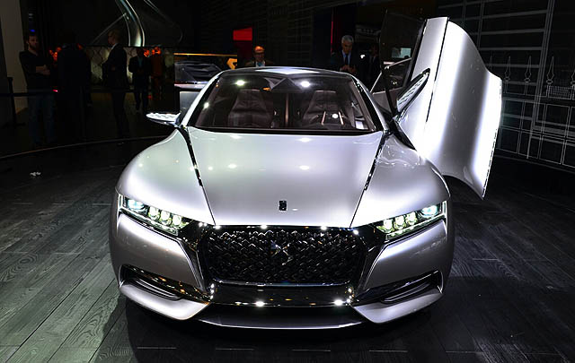 DS Divine Concept Debut Perdana di Paris Motor Show 2014  