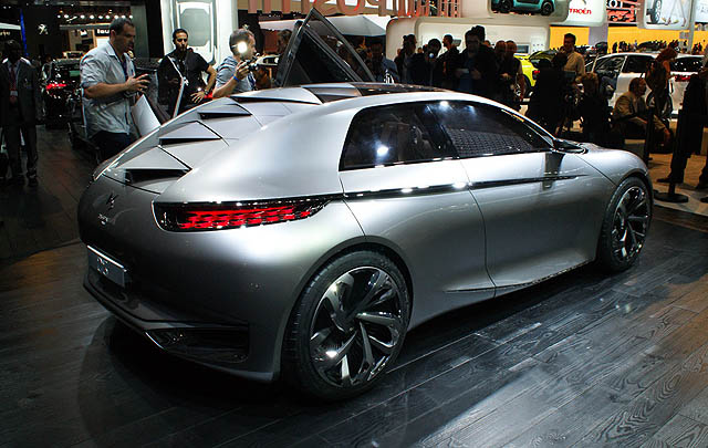 DS Divine Concept Debut Perdana di Paris Motor Show 2014  