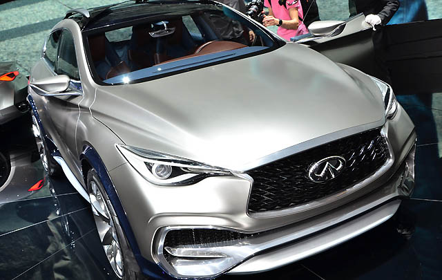 Ini Dia Tampilan Infiniti QX30 Concept di Geneva 2015  