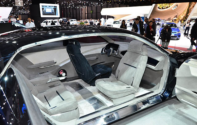 Italdesign Giugiaro GEA Concept Tampil di Geneva 2015  