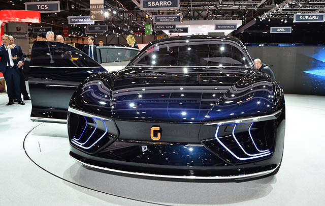 Italdesign Giugiaro GEA Concept Tampil di Geneva 2015  