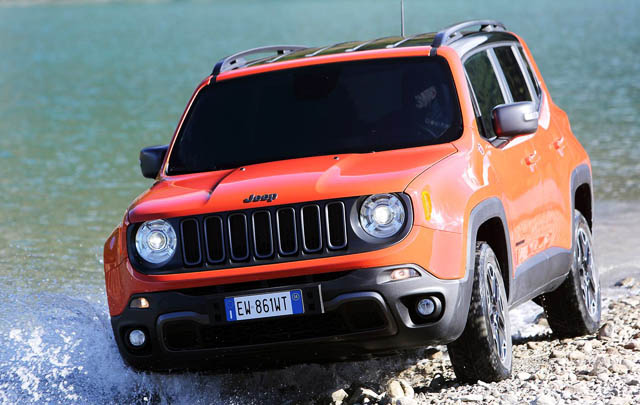 The Rolling Stones Lelang Jeep Renegade untuk Amal  