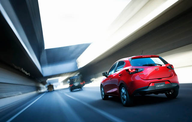 Generasi Terbaru Mazda 2 Dirilis  