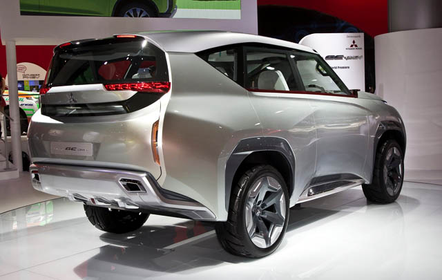 Mitsubishi GC-PHEV Concept Debut di Chicago Auto Show 2015  