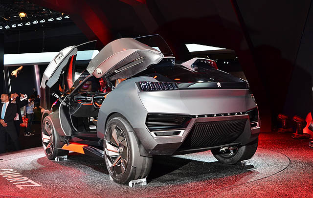 Uniknya Peugeot Quartz Concept di Paris Motor Show 2014  