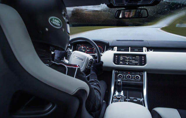 Range Rover Sport SVR 2015 Resmi Diluncurkan  