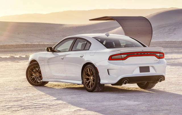 Dodge Charger SRT Hellcat Resmi Diperkenalkan  