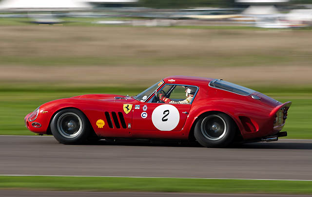 Mobil Ferrari Bersejarah Ramaikan Goodwood Revival 2015  