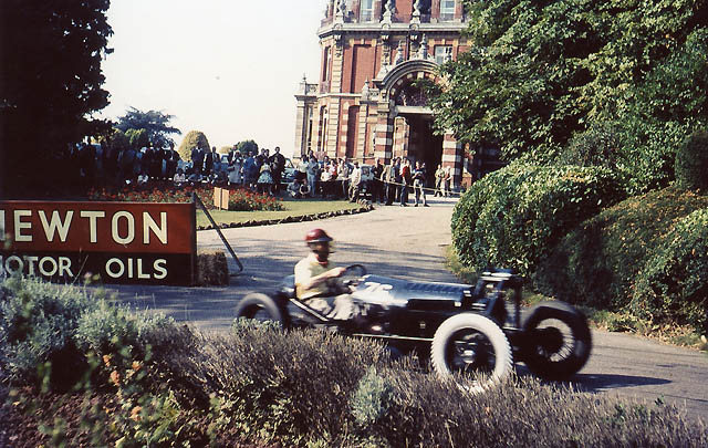 Ajang Chateau Impney Hillclimb Digelar Kembali  