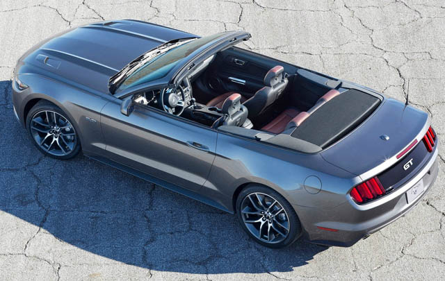 Mustang Convertible 2015 Mulai Mengaspal  