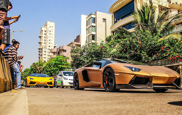 Ajang 'Parx Super Car Show 2015' Digelar di India  