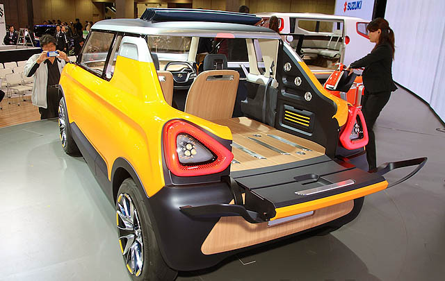 'Kei Car' Unik, Suzuki Mighty Deck Debut di Tokyo Motor Show