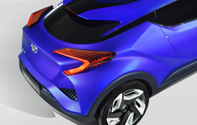 Toyota Siapkan C-HR Concept untuk Paris Motor Show 2014  