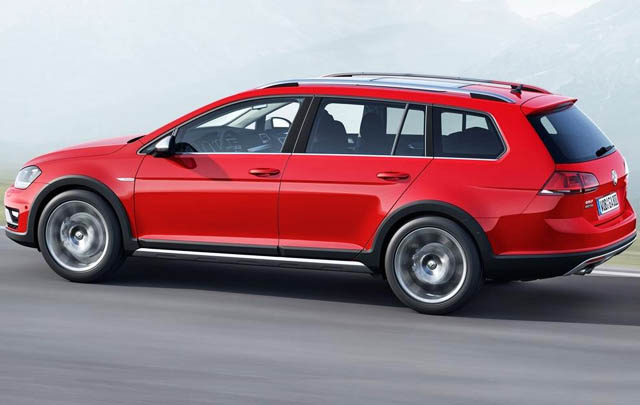 VW Golf Alltrack Siap Debut di Paris Motor Show 2014  