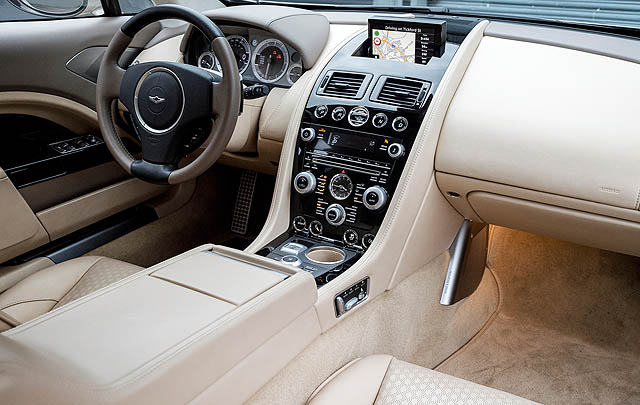 Aston Martin Siapkan Dua Model Lagonda Terbaru