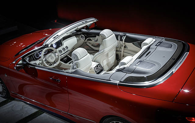 Mercedes-Maybach S650 Cabriolet Debut di LA Auto Show 2016  