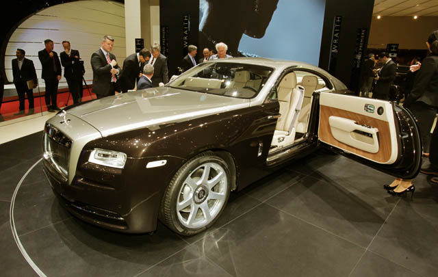 Rolls-Royce Siapkan Convertible Terbaru  